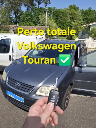 Paire totale de clés sur un Volkswagen Touran à Pessac, Bordeaux, SOS Auto Clé