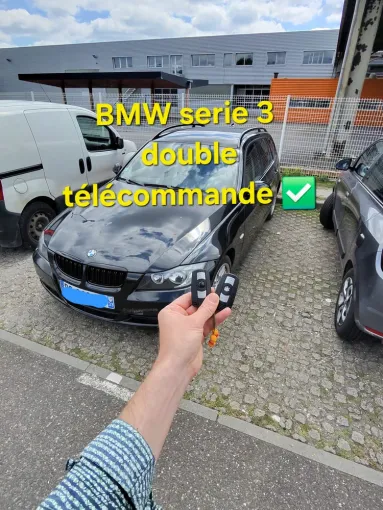 Double de télécommande sur une BMW Série 3 de 2010 à Mérignac, Bordeaux, SOS Auto Clé
