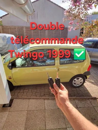 Double de télécommande sur une Twingo 1 de 1999 à Mérignac, Bordeaux, SOS Auto Clé