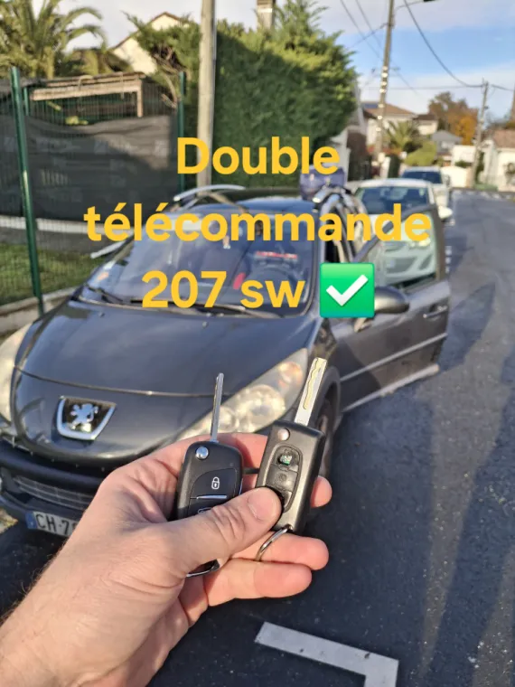 Double télécommande peugeot 207