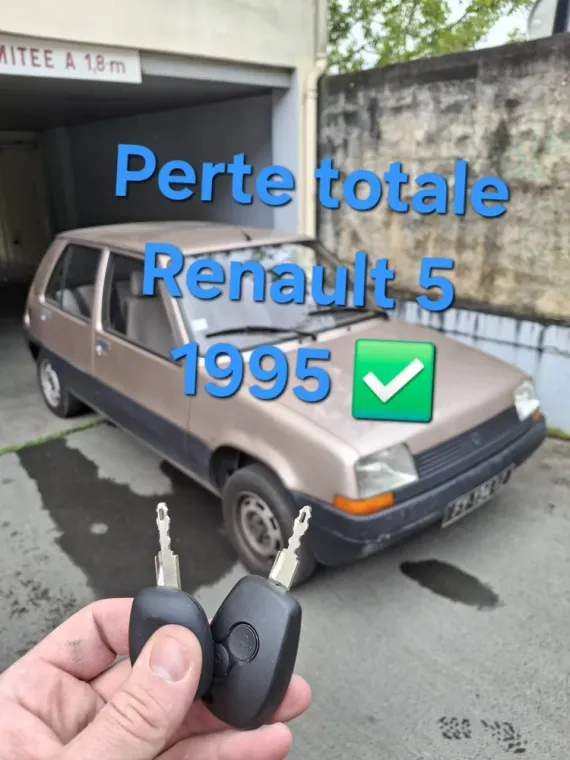 Perte totale de clé sur une Renault 5 de 1995 chez un client à Bordeaux, Bordeaux, SOS Auto Clé